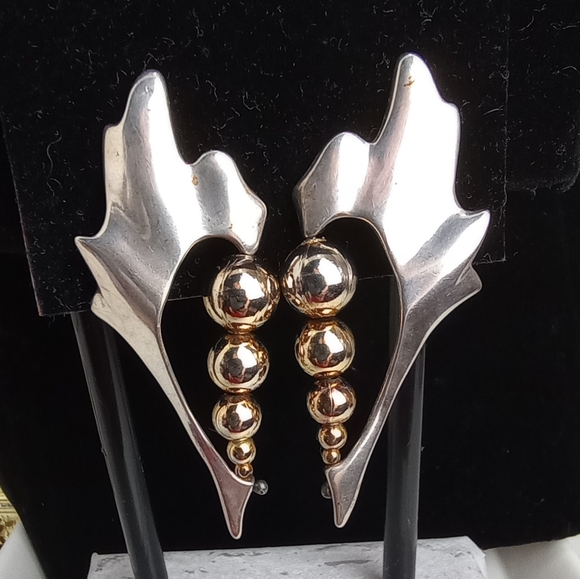 Vintage Artisan VB signed Modernist Freeform Silver Earrings Post style - Picture 2 of 7